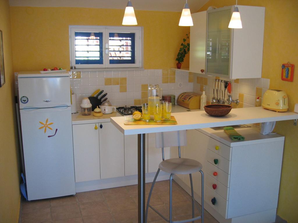 Apartments Mediterraneo คาปริเย ภายนอก รูปภาพ