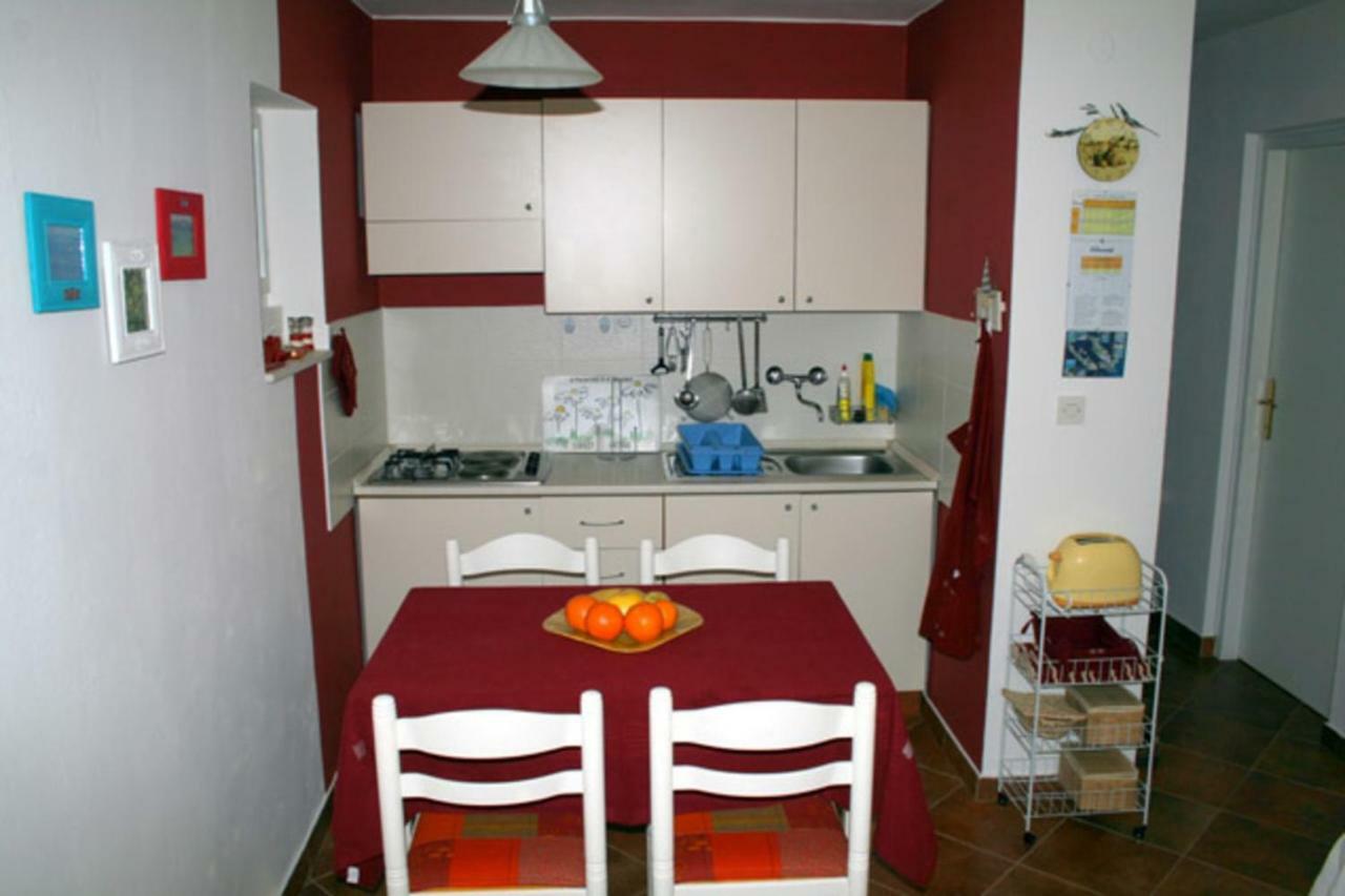 Apartments Mediterraneo คาปริเย ภายนอก รูปภาพ